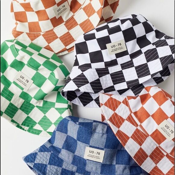 URBAN Outfitters Cotton Canvas Black & White Check Damier Squares Bucket Hat NWT - Picture 2 of 5